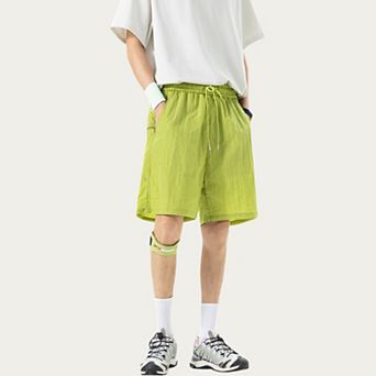 Men's Lightweight Athletic Shorts with Elastic Drawstring Waist Relaxed Fit Seam Detail Side Pocket