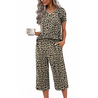 Ekouaer Women's Pajama Sets Short Sleeve Sleepwear Button Up 2 pc Pj Loungewear Top and Capri Pants