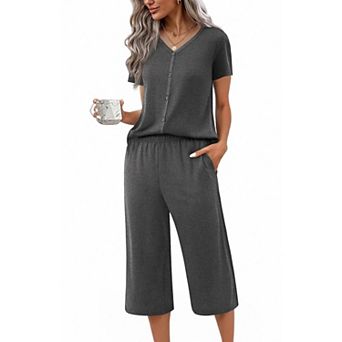 Ekouaer Women's Pajama Sets Short Sleeve Sleepwear Button Up 2 pc Pj Loungewear Top and Capri Pants