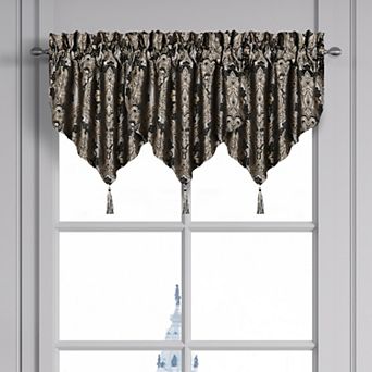 Five Queens Court Harriman Window Ascot Valance