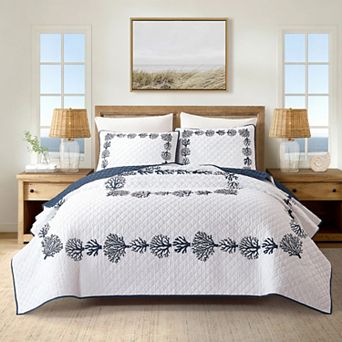 Modern Heirloom Tranquil Reed Quilt Set with Shams