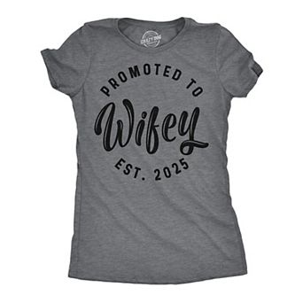 Womens Funny T Shirts Promoted to Wifey 2025 Sarcastic Family Marriage Graphic Tee for Ladies