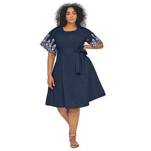 Женские платья Avenue Women's Plus Size Eyelet Embroidered Midi Dress