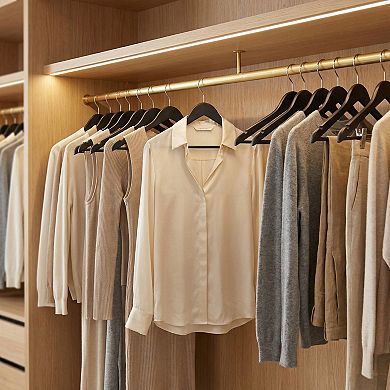 10 Packs Plastic Non-Slip Hangers, Durable Space Saving Clothes Hangers for Clothing Closet Coats