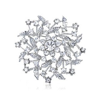Clear Crystal Rhinestone Floral Center Leaf Wreath Holiday Fashion Pin Brooch