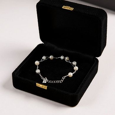 Women's Pearl and Crystal Beaded Bracelet with Delicate Chain Design