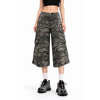 Relaxed Fit Cargo Camo Shorts