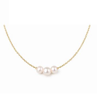Daisy Style Pearl Necklace