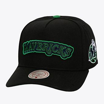 Men's Mitchell & Ness Black Dallas Mavericks Class Act Pro Snapback Hat