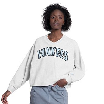 Women's Starter Gray New York Yankees Show Up Fashion Cropped V-Neck Sweatshirt