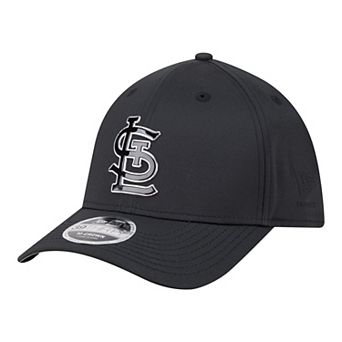 Men's New Era Black St. Louis Cardinals Metallic 39THIRTY M-Crown Flex Hat