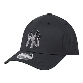 Men's New Era Black New York Yankees Metallic 39THIRTY M-Crown Flex Hat