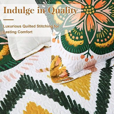 Bohemian Floral Reversible Quilt Set with 2 Shams for All Seasons