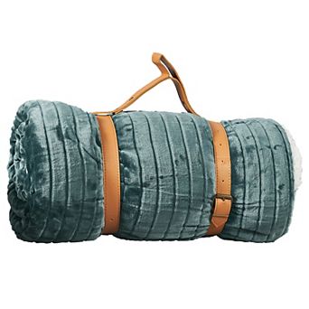 Home Soft Things Cutout Flannel Throw Blanket