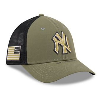 Men's New Era Olive New York Yankees 2026 Armed Forces Day 39THIRTY M-Crown Flex Hat