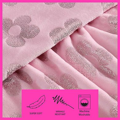 Betsey Johnson Retro Daisy Throw Blanket