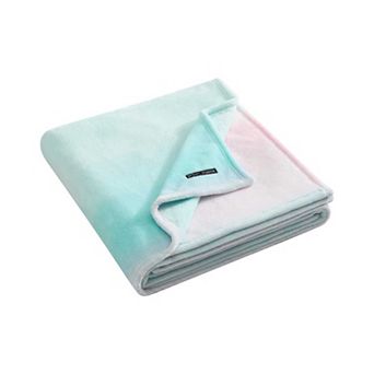 Betsey Johnson Ombre Throw Blanket