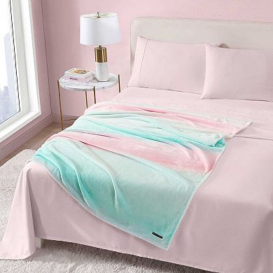 Betsey Johnson Ombre Throw Blanket