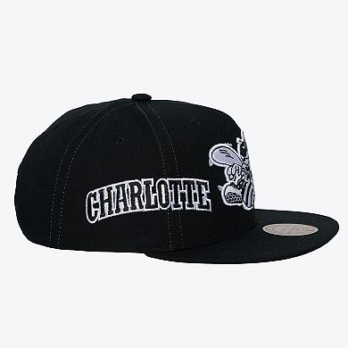 Men's Mitchell & Ness Black Charlotte Hornets Hardwood Classics Trifecta Snapback Hat