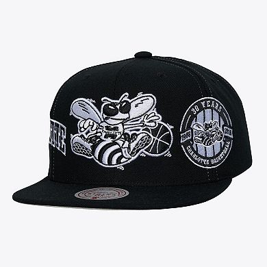 Men's Mitchell & Ness Black Charlotte Hornets Hardwood Classics Trifecta Snapback Hat