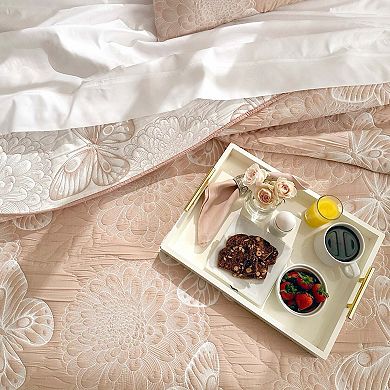 BrylaneHome Monarch Matelassé Reversible Bedspread Set