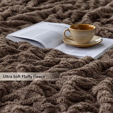 Fluffy Fleece Throw Blanket Ultra Soft Warm Lightweight Machine Washable