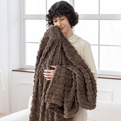 Fluffy Fleece Throw Blanket Ultra Soft Warm Lightweight Machine Washable