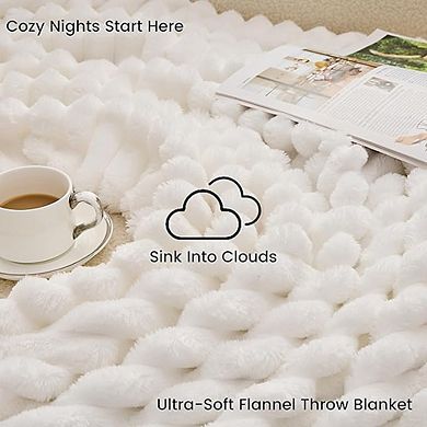 Off White 3D Jacquard Throw Blanket, Soft Fluffy Lightweight Cozy Sofa Bed Blanket