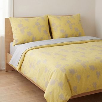 4 pc Cotton Bedding Set with Floral Print Duvet Cover, Pillowcases, and Flat Sheet