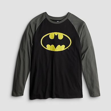 Men's Batman Hero Shield Raglan Graphic Tee