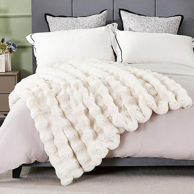 Faux Rabbit Fur Throw Blanket, Thick Cozy Soft Decorative Fuzzy Blanket