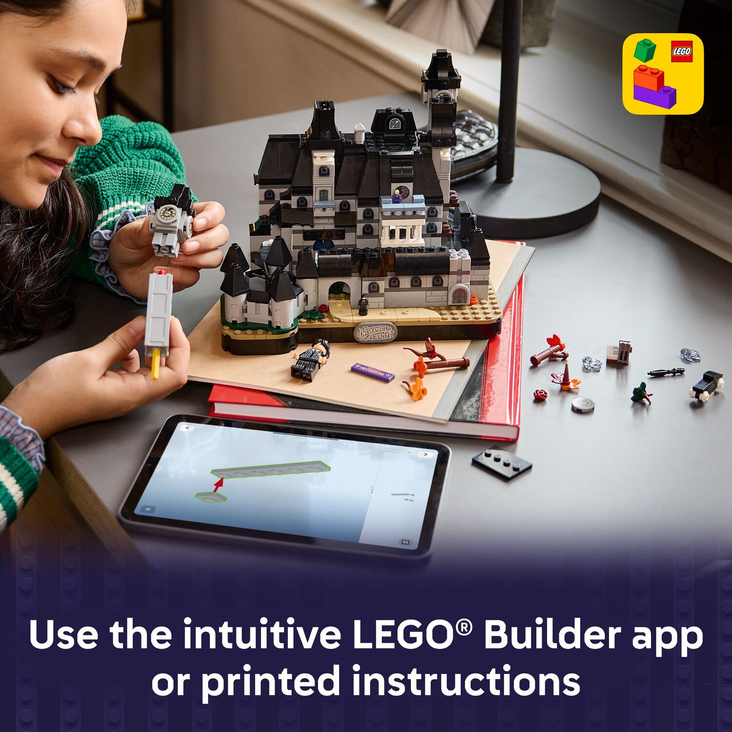 Детский конструктор LEGO Wednesday Nevermore Academy 76788 Building Kit (890 Pieces) — фото 6