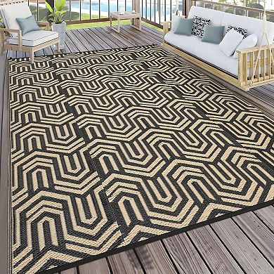 Modern Outdoor Plastic Mat, Geometric Striped Rug, Easy Care Portable Low Pile Carpet