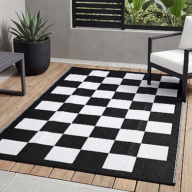 Checkerboard Outdoor Rug, Reversible Woven Plastic Straw Patio Mat