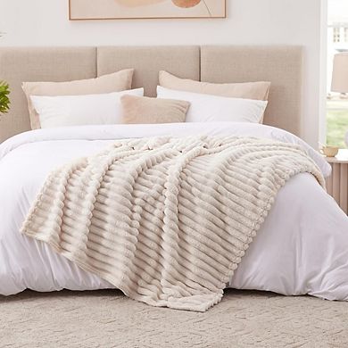 Striped Throw Blanket Soft Lightweight Flannel Cozy All Season Decorative Blanket
