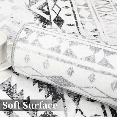 100% Polyester Area Rugs Velvet 350Gsm Total Weight 1160Gsm