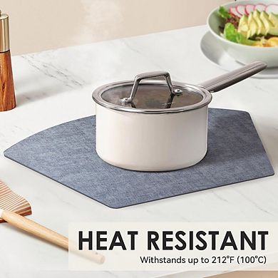 Round Faux Leather Placemats Set of 4, Heat-Resistant Wipeable Table Mats