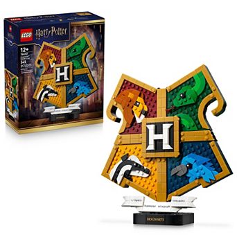 LEGO Harry Potter Hogwarts House Crest 76462 Building Kit (545 Pieces)