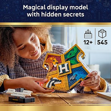 LEGO Harry Potter Hogwarts House Crest 76462 Building Kit (545 Pieces)