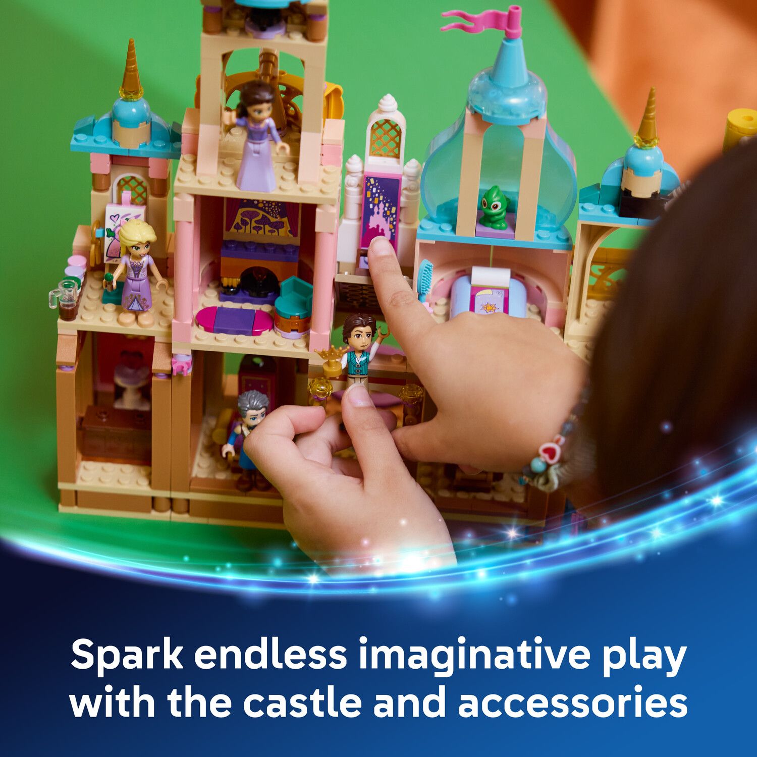 Детский конструктор LEGO Disney's Tangled Rapunzel's Castle 43297 Building Kit (676 Pieces) — фото 4