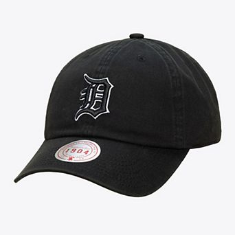 Unisex Mitchell & Ness Black & White Detroit Tigers 1904 Strapback Adjustable Hat