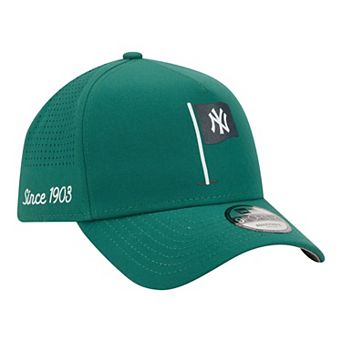 Men's New Era Green New York Yankees Pin Seeker 9FORTY A-Frame Adjustable Hat
