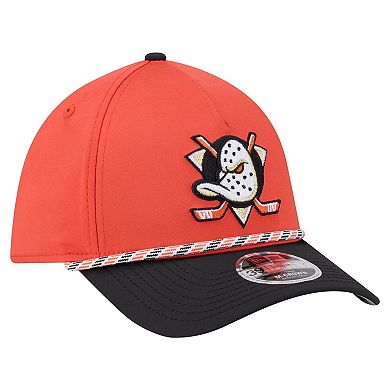 Men's New Era Orange/Black Anaheim Ducks 39THIRTY Two-Tone Featherweight M-Crown Flex Hat