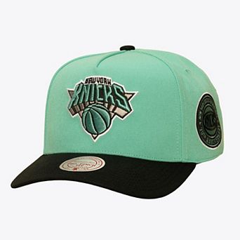Men's Mitchell & Ness Mint/Black New York Knicks In the City Pro Pinch Snapback Hat
