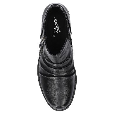 Easy Street Jacoba Women's Ankle Boots With Zip Closure