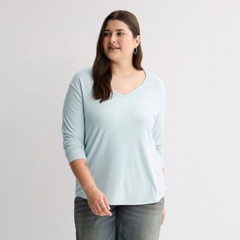 Juniors' Plus Size SO® Long Sleeve V-Neck Tee