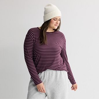 Juniors' Plus Size SO® Long Sleeve Crew Tee