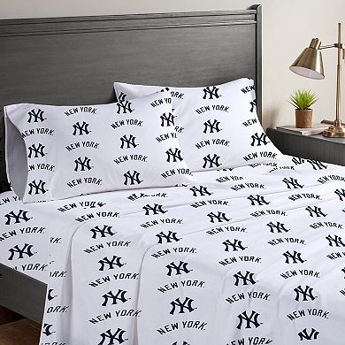 Pegasus New York Yankees Four-Piece Full Sheet Set