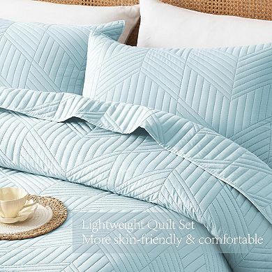 Ultrasonic Reversible Microfiber Quilt Set w/ Pillow Shams Lightweight Soft Modern Geometric All