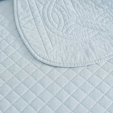 Martha Stewart Vintage Scallop Quilt Set